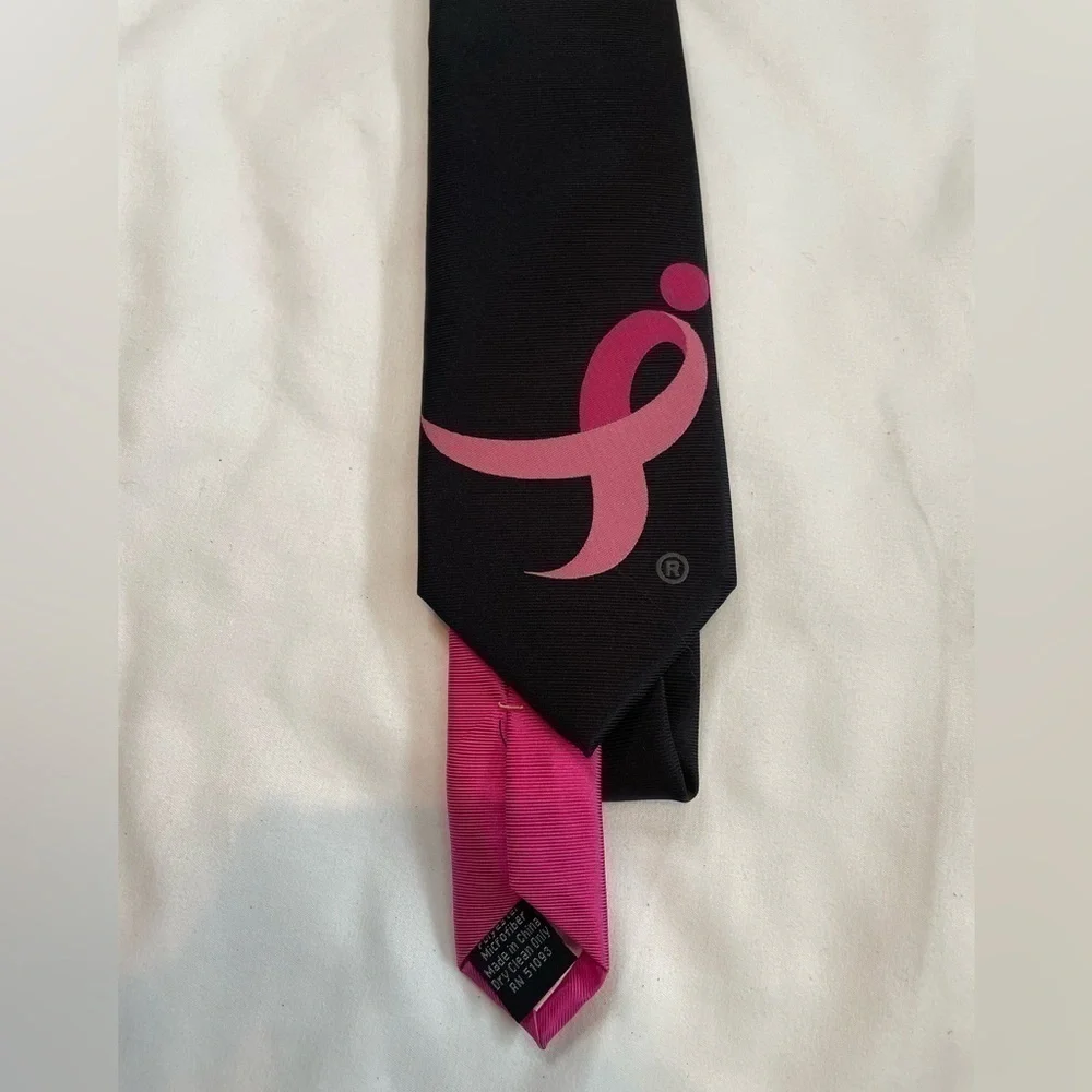 NWT Susan G. Komen pink breast cancer tie